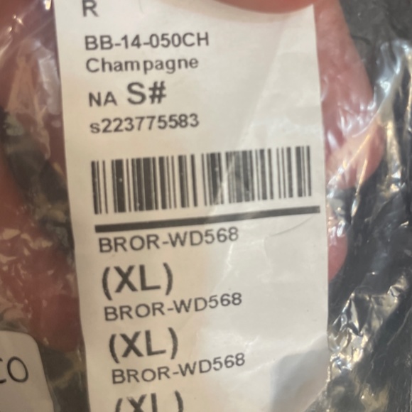 Bronx and Banco Leo Champagne Gown (size 10) - Picture 8 of 8